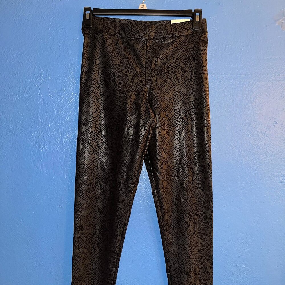 Women's PINK Victoria's Secret Metallic Leggings Sz Large NWT
